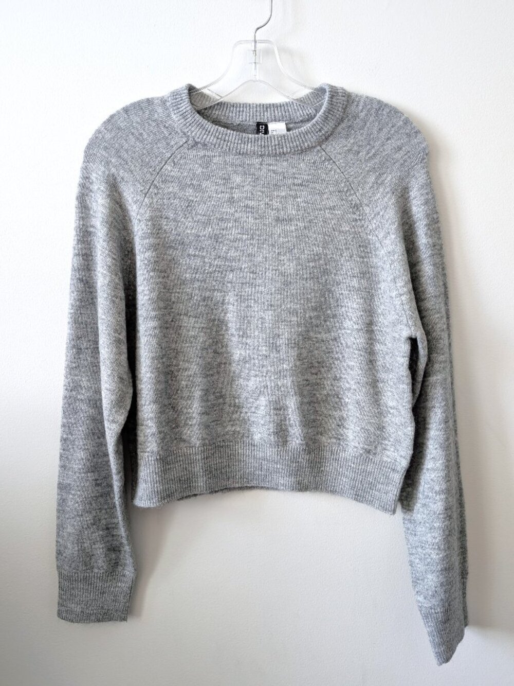 H&M DIVIDED Grey Cropped Crewneck Sweater | Small